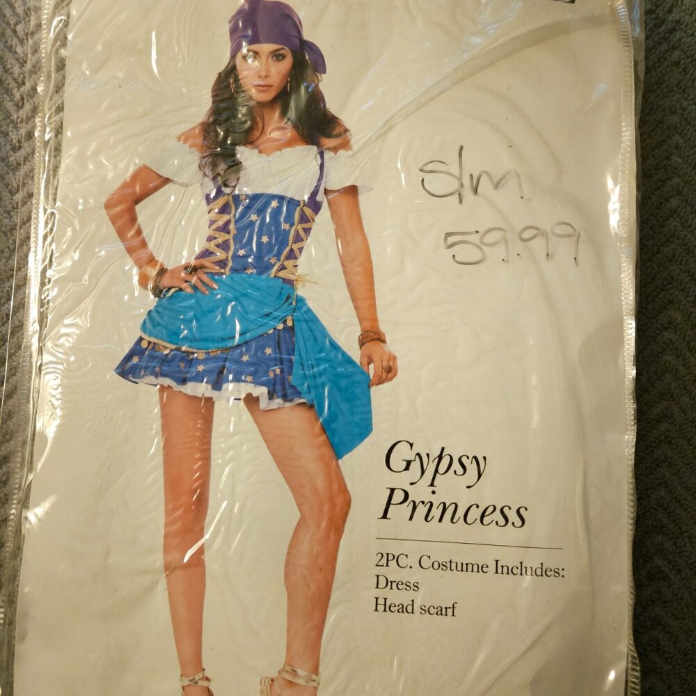 2pc New Gypsy Pirate Dancer Dress S/M LAST OMLY